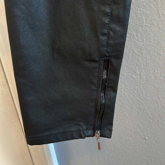 NWT ARMANI EXCHANGE Black Pants - Picture 3 of 11
